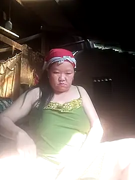 Snapshot of riso-00 chatting on December 2, 11:37 am riso-00 online show from December 2, 11:37 am