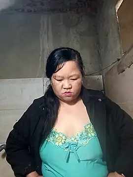 Snapshot of riso-00 chatting on December 14, 2:06 am riso-00 online show from December 14, 2:06 am