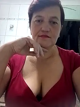 Snapshot of Caramellove8877 chatting on October 4, 4:21 am Caramellove8877 online show from October 4, 4:21 am