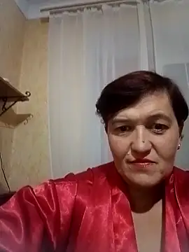 Snapshot of Caramellove8877 chatting on October 28, 1:20 am Caramellove8877 online show from October 28, 1:20 am