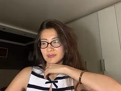Kivoora online show from July 23, 9:07 am