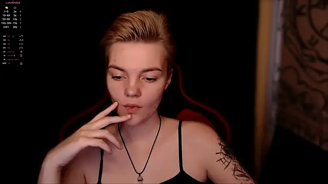 KrisNeal online show from November 1, 9:00 am