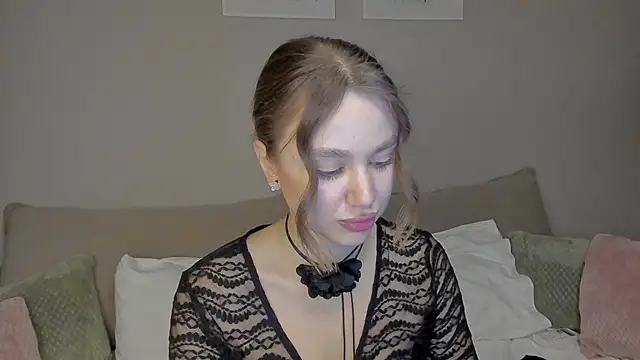 Snapshot of Stefa_Evans chatting on September 16, 9:16 pm Stefa Evans online show from September 16, 9:16 pm