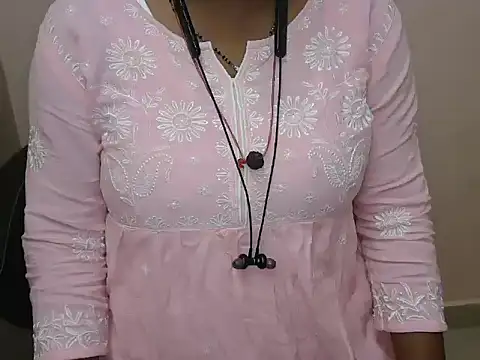 Snapshot of bold_naina chatting on November 8, 3:39 am bold naina online show from November 8, 3:39 am