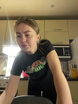 MartaLuna  online show from March 1, 6:43 pm