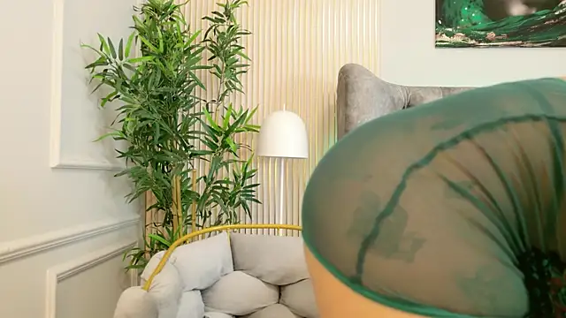 MeganXDesire online show from October 19, 4:46 am