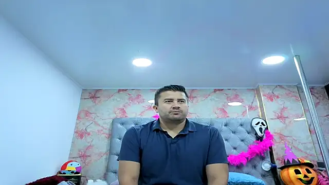 TonnyMorenoo online show from October 28, 5:37 pm