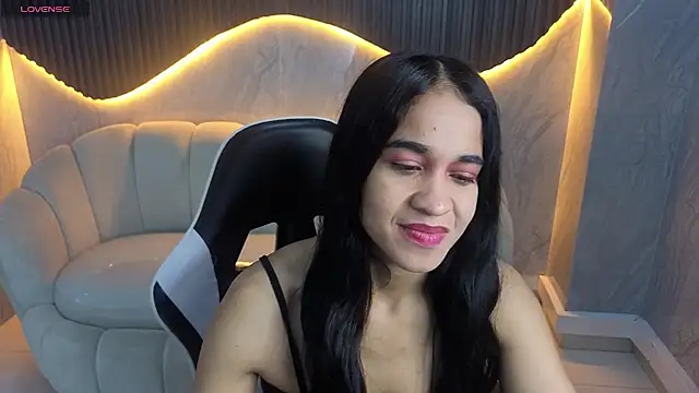 Maia Tx online show from November 9, 12:58 pm