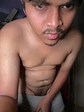 Snapshot of engineerboy14 chatting on March 21, 6:44 pm engineerboy14 online show from March 21, 6:44 pm