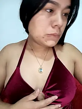 Snapshot of April_Becker chatting on November 29, 3:42 am April Becker online show from November 29, 3:42 am