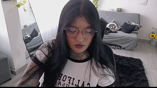 Unatatuada online show from September 24, 8:12 pm