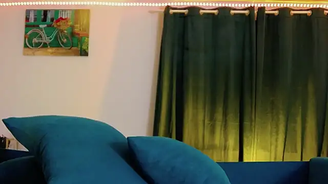 ScarlettNoirr online show from April 28, 8:03 pm