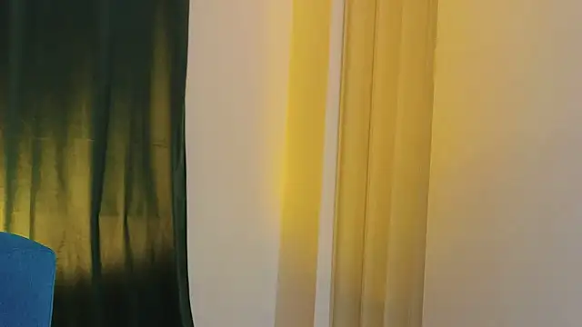 Snapshot of ScarlettNoirr chatting on May 16, 7:34 pm ScarlettNoirr online show from May 16, 7:34 pm