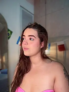 hannahst  online show from July 1, 8:08 pm