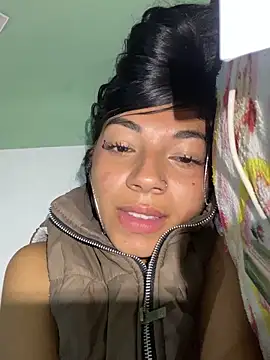 Snapshot of Lesly777_ chatting on September 20, 2:34 am Lesly777 online show from September 20, 2:34 am