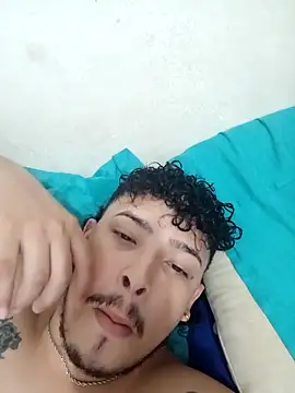 Snapshot of KH47 chatting on October 6, 11:46 pm KH47 online show from October 6, 11:46 pm