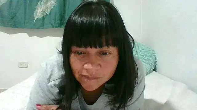 Snapshot of adri89-g chatting on January 18, 12:14 am adri89-g online show from January 18, 12:14 am