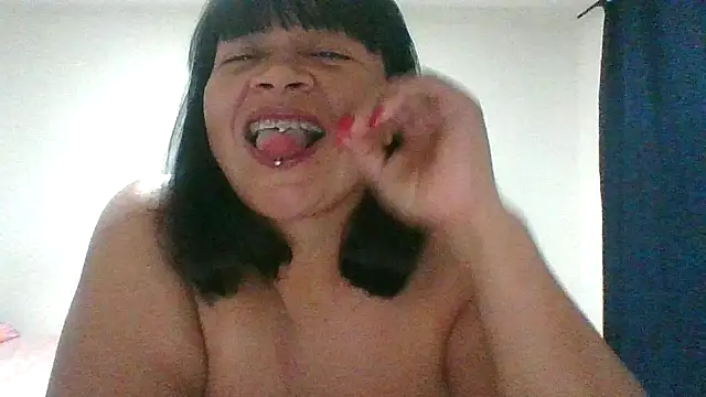 Snapshot of adri89-g chatting on February 10, 12:37 am adri89-g online show from February 10, 12:37 am