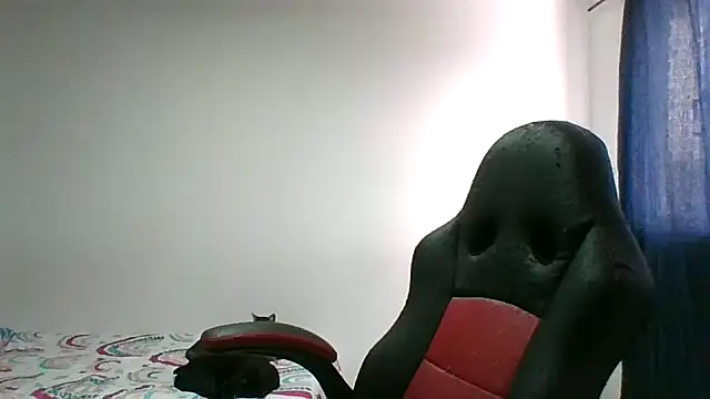 Snapshot of adri89-g chatting on February 11, 3:28 pm adri89-g online show from February 11, 3:28 pm