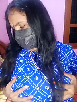 Snapshot of KannadaTamilTeluguBeauty chatting on November 4, 3:11 pm KannadaTamilTeluguBeauty online show from November 4, 3:11 pm