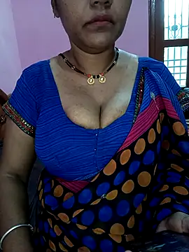 Snapshot of KannadaTamilTeluguBeauty chatting on May 5, 8:11 am KannadaTamilTeluguBeauty online show from May 5, 8:11 am