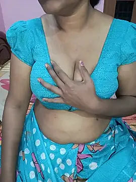 Snapshot of KannadaTamilTeluguBeauty chatting on June 15, 7:16 pm KannadaTamilTeluguBeauty online show from June 15, 7:16 pm