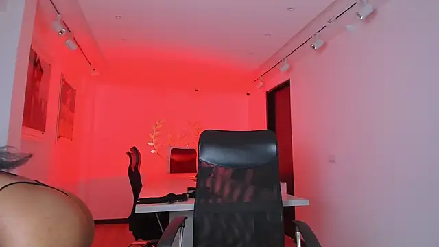 AishaValcazar online show from November 22, 4:11 am