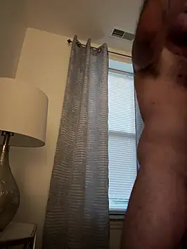 Snapshot of skip69xxx chatting on June 22, 1:18 am skip69xxx online show from June 22, 1:18 am