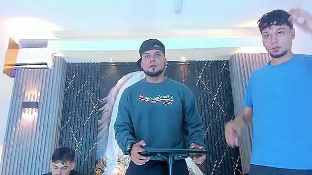 Iam Steven online show from October 12, 1:21 pm