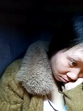 bonnie-00 online show from January 6, 2:43 pm