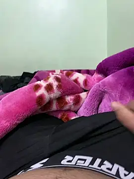 Snapshot of ali__ali210 chatting on January 14, 4:45 pm ali ali210 online show from January 14, 4:45 pm