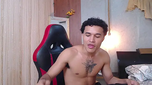 Snapshot of fire_drako_ chatting on May 10, 6:51 am fire drako online show from May 10, 6:51 am