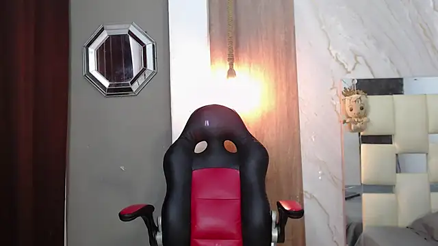 Snapshot of fire_drako_ chatting on May 12, 10:51 pm fire drako online show from May 12, 10:51 pm