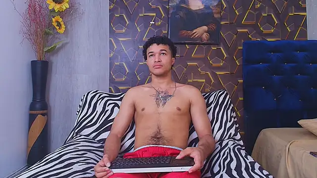 Snapshot of fire_drako_ chatting on May 21, 9:11 pm fire drako online show from May 21, 9:11 pm