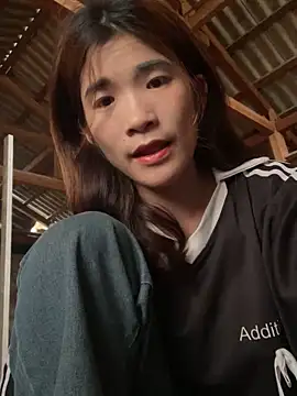 Snapshot of Mina-pusy chatting on April 1, 8:04 am Mina-pusy online show from April 1, 8:04 am