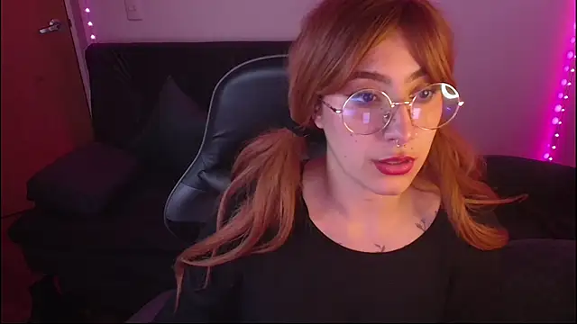 Snapshot of Miacatsito3 chatting on September 30, 1:54 am Miacatsito3 online show from September 30, 1:54 am