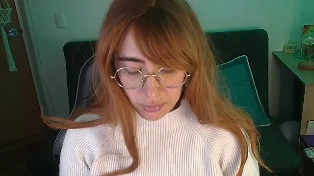 Miacatsito3 online show from December 18, 1:44 am