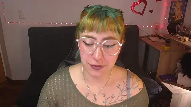 Miacatsito3 online show from July 10, 6:54 pm