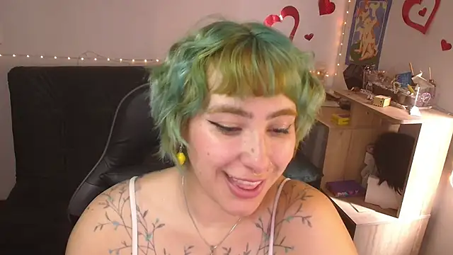 Miacatsito3 online show from July 12, 5:59 pm