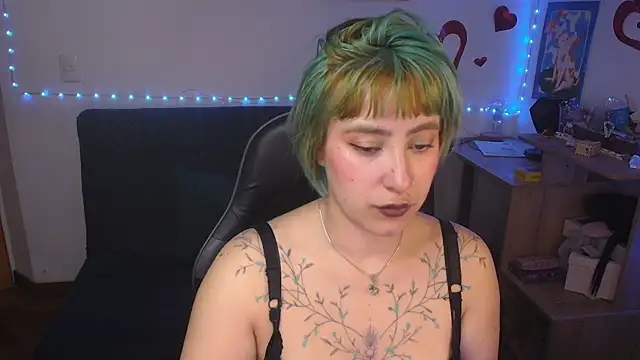 Miacatsito3 online show from July 16, 2:50 am