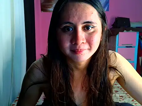 Snapshot of kate19xxx chatting on April 5, 3:58 am kate19xxx online show from April 5, 3:58 am
