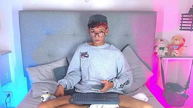 Snapshot of Billie_Turner_ chatting on September 29, 7:35 am Billie Turner online show from September 29, 7:35 am