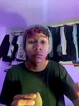 Snapshot of Billie_Turner_ chatting on December 15, 12:59 am Billie Turner online show from December 15, 12:59 am