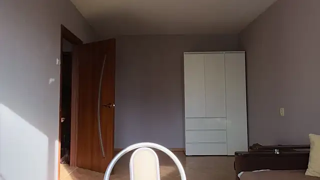 Lillian-Clark online show from October 5, 5:17 am