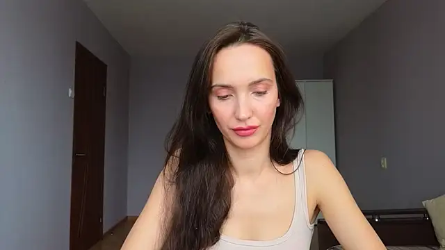 Lillian-Clark online show from February 10, 8:18 am