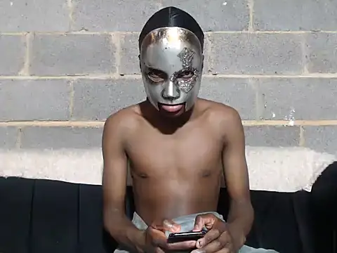 Snapshot of Romeo_Favent chatting on September 28, 1:11 am Romeo Favent online show from September 28, 1:11 am