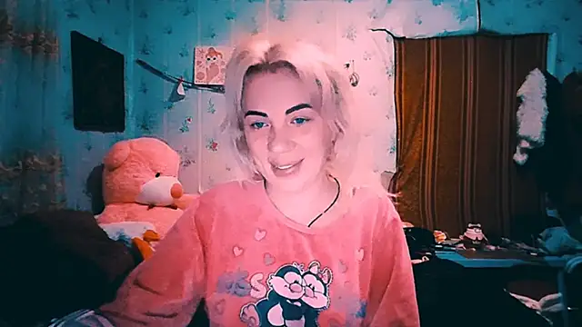 Snapshot of EmmaCat_ chatting on October 19, 2:18 pm EmmaCat online show from October 19, 2:18 pm