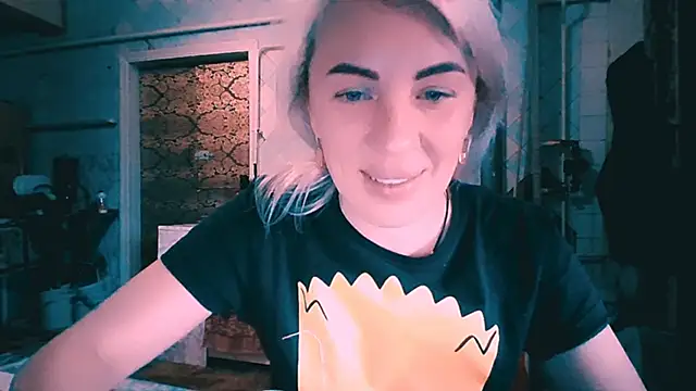 Snapshot of EmmaCat_ chatting on October 24, 10:44 am EmmaCat online show from October 24, 10:44 am