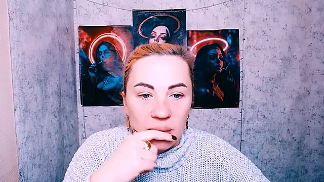 Snapshot of EmmaCat_ chatting on November 4, 6:56 am EmmaCat online show from November 4, 6:56 am