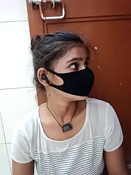 Snapshot of Arti_ chatting on September 22, 9:06 pm Arti online show from September 22, 9:06 pm